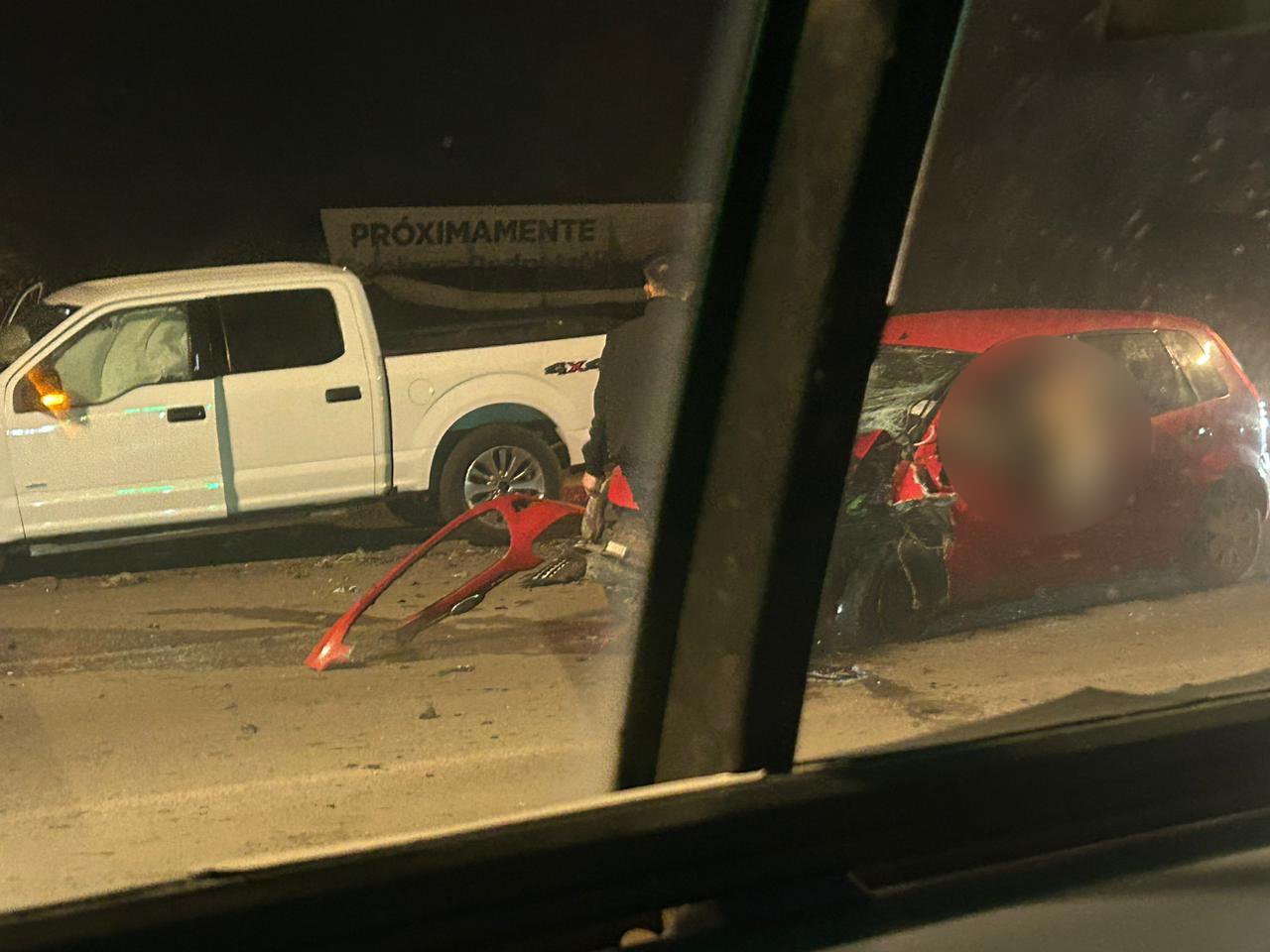 Muere mujer en su automóvil tras fuerte accidente sobre la avenida Munich en Mazatlán