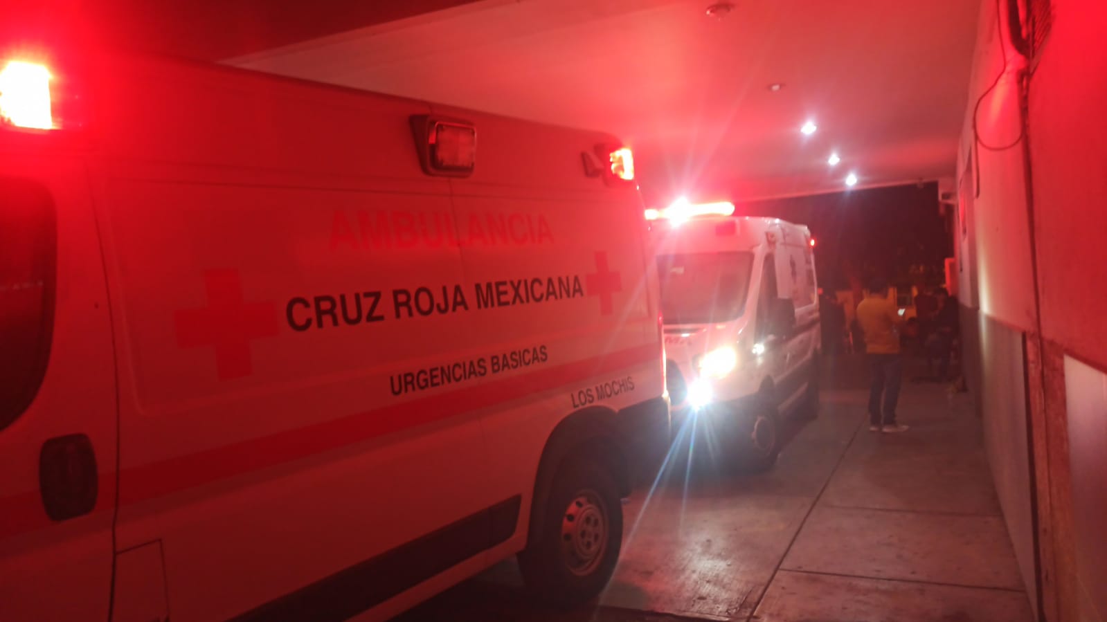 Carro fantasma atropella a dos mujeres en el Valle del Carrizo, Ahome; una murió en el hospital