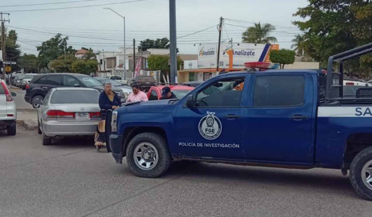 Al salir de un supermercado en Guasave despojan a adulta mayor de 12 mil pesos