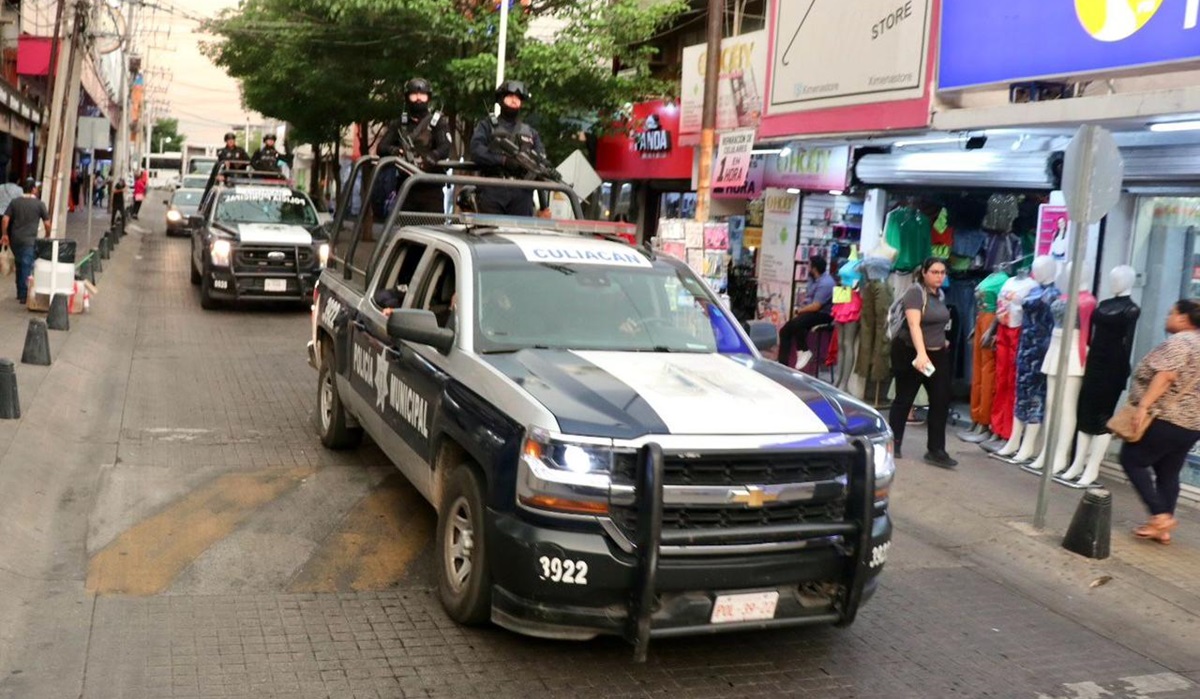 Mujer asalta tienda esotérica y se lleva 10 mil pesos, en pleno Centro de Culiacán