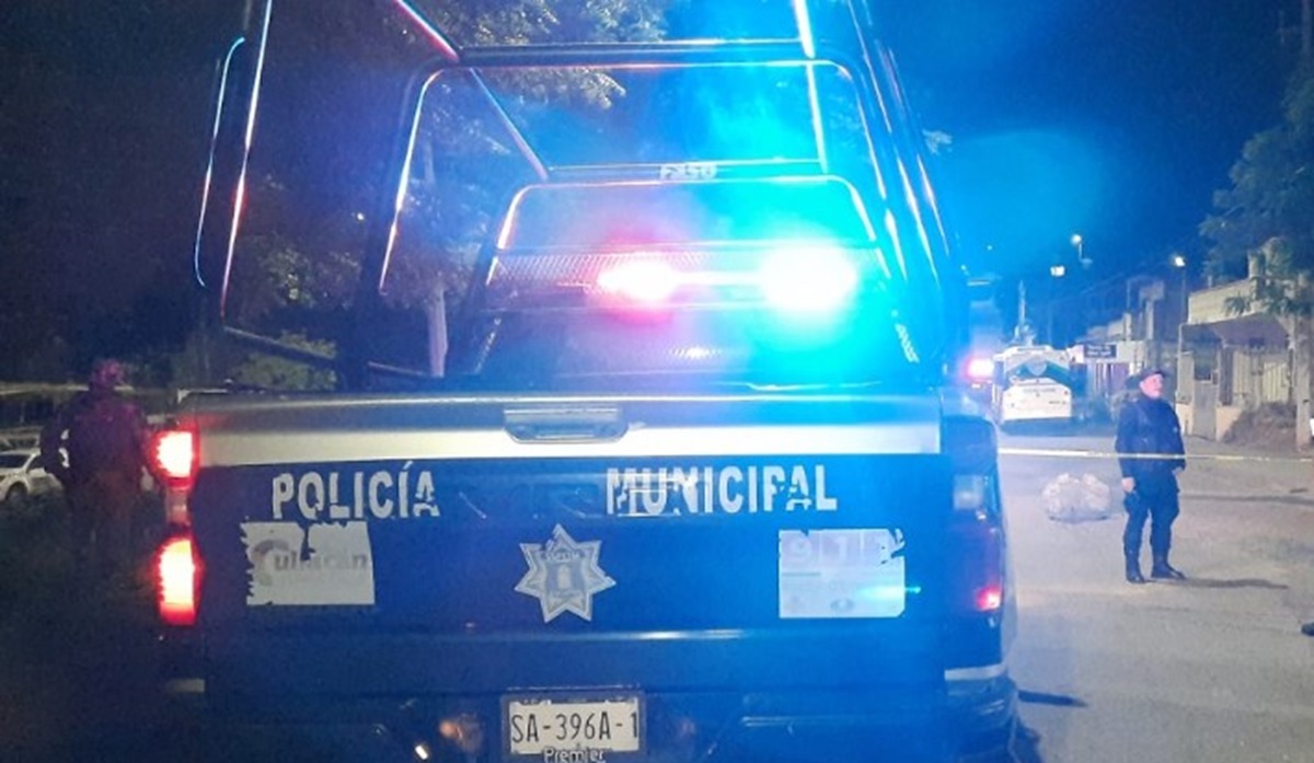 ¡Iban encapuchados! Grupo armado ‘levanta’ a hombre en restaurante de mariscos en Culiacán
