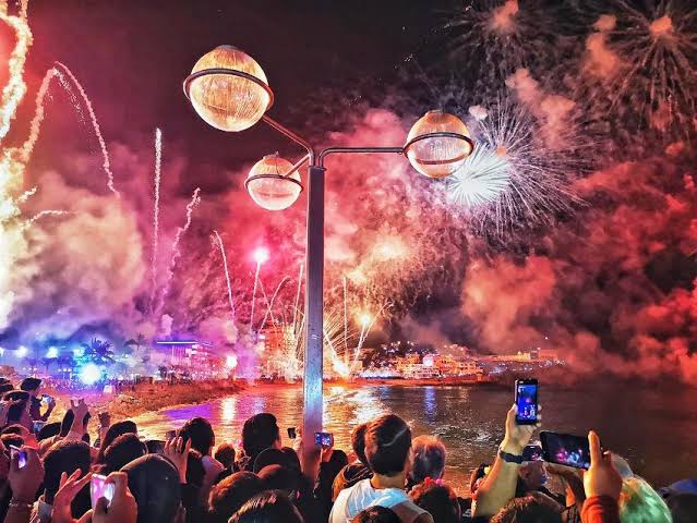 Serán 900 kg de pirotecnia para este Carnaval 2024 de Mazatlán; restringido Olas Altas este viernes