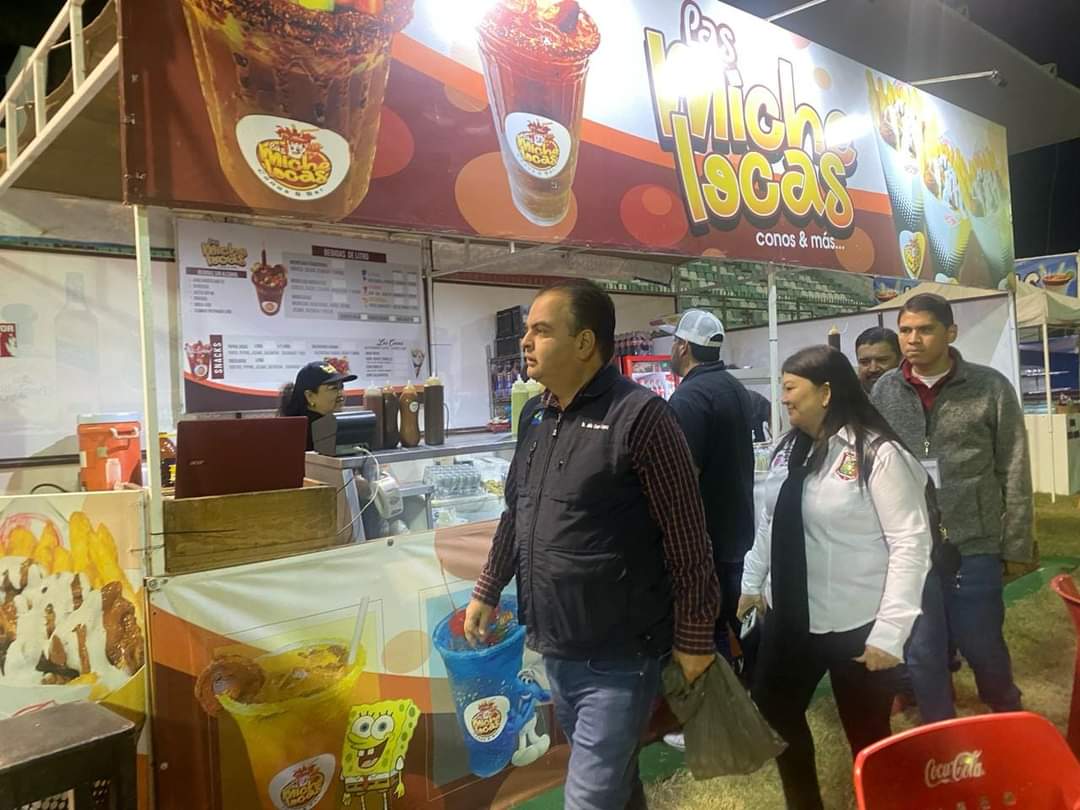 Emprende Jurisdicción Sanitaria supervisión de puestos de comida establecidos en el Carnaval Guamúchil