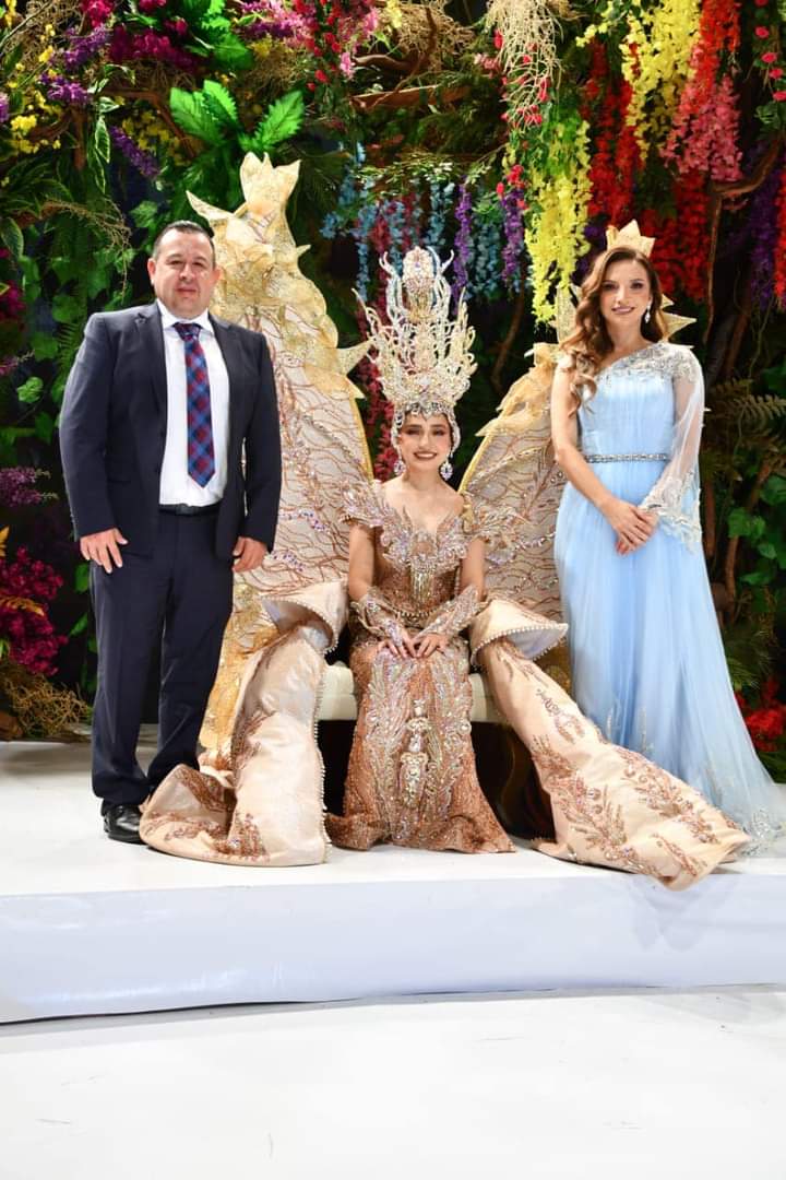 ¡Espectacular noche de coronaciones vive Mocorito! Kimberly Gurrola es la nueva soberana