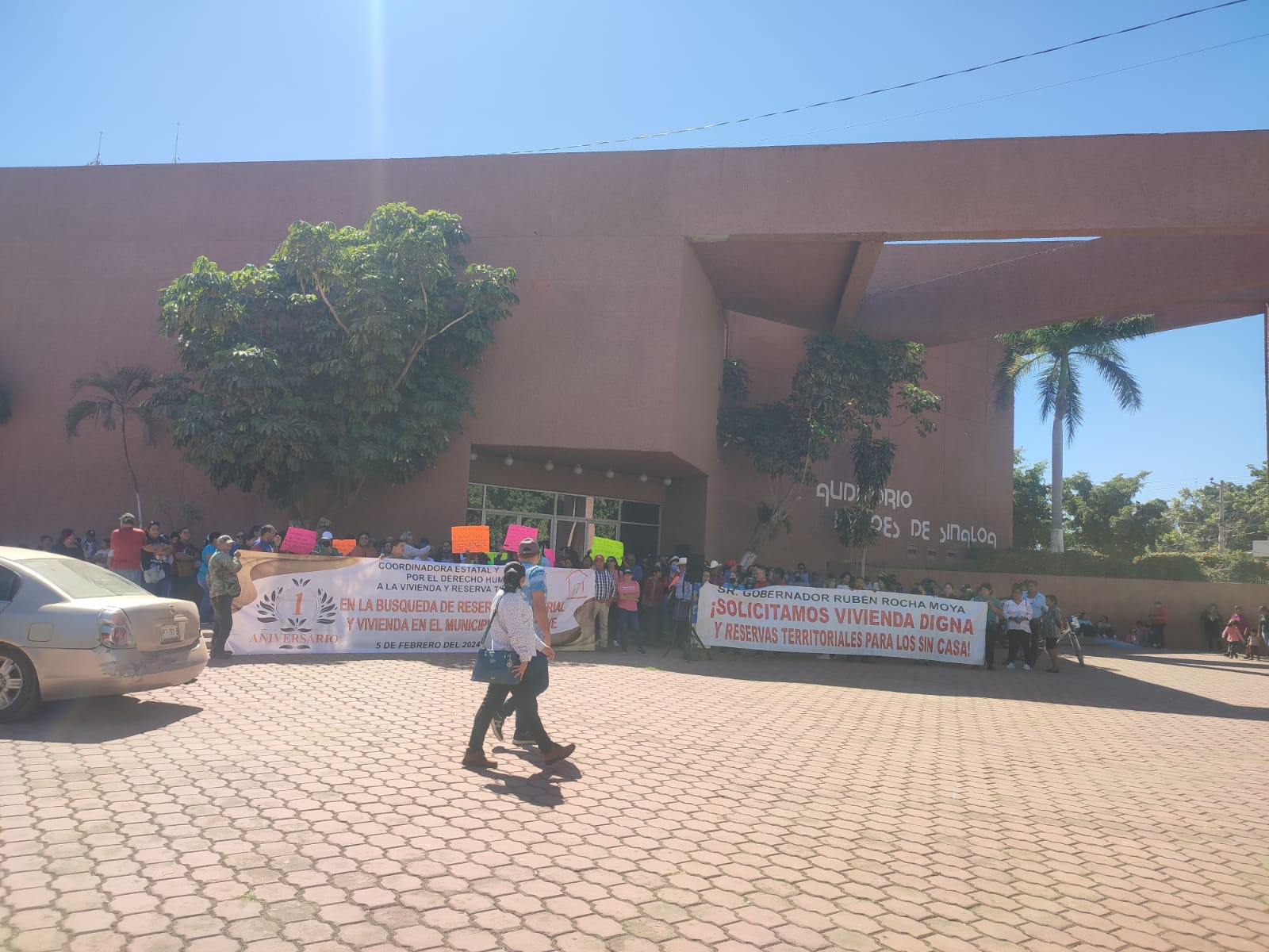 ‘Que apuren la compra del terreno’, se plantan los ‘Sin Casa’ en Guasave