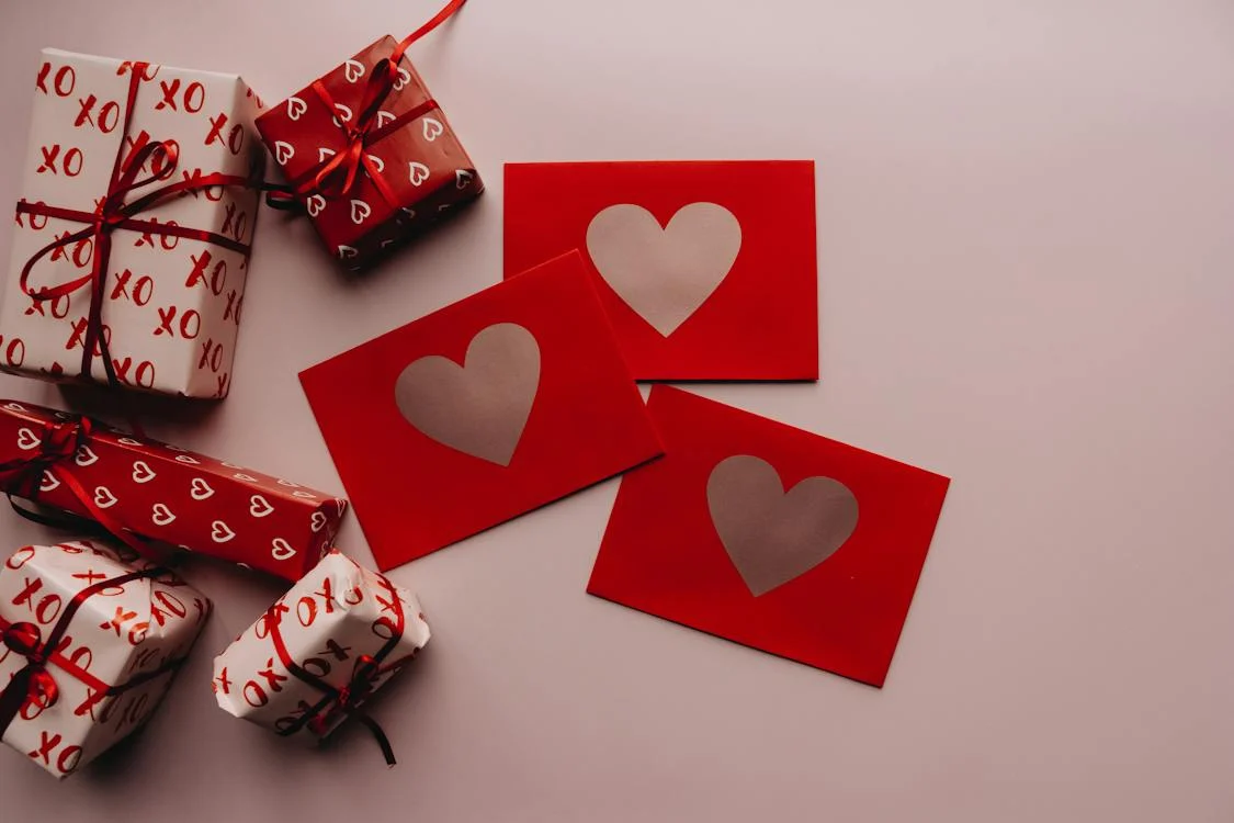 Ponle cariño… Frases cursis, graciosas y celebres para tus tarjetas del 14 de febrero