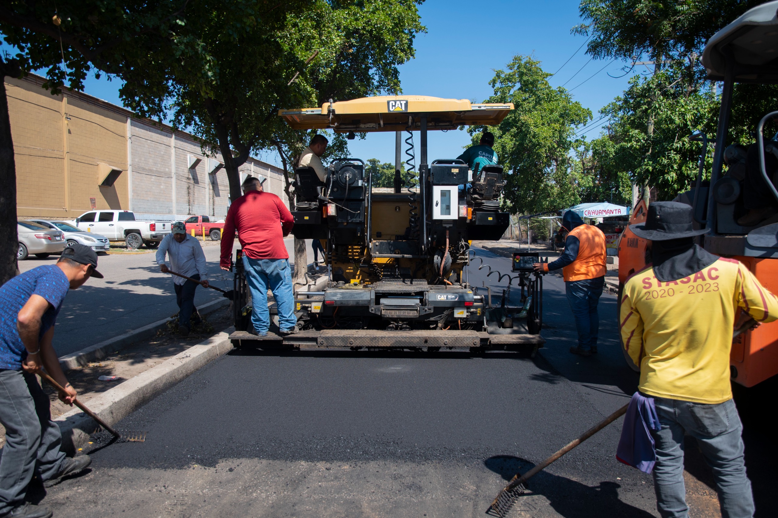 Continúa Ayuntamiento de Culiacán con trabajos de reacondicionamiento vial en diversas zonas de la ciudad