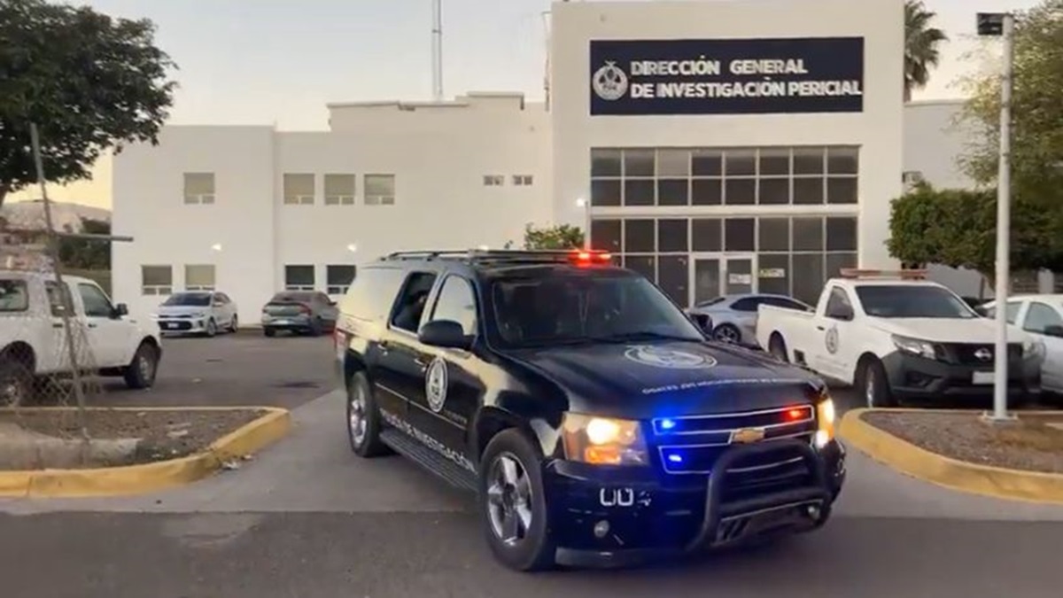 Escoltados y en carrozas trasladan cuerpos del camionazo en Elota hacia Los Mochis y Guasave