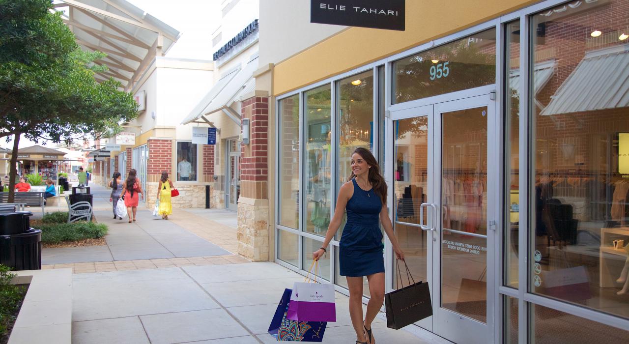¡Aprovecha los outlets! Te decimos en que ciudades de EU comprar más barato