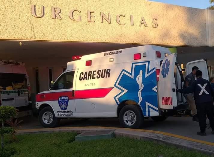 Motociclista realizaba maniobras en una llanta y termina fracturado en El Walamo, Mazatlán