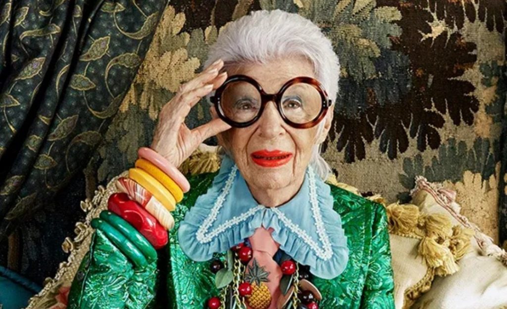 ‘¡Atrévanse a ser diferentes!’: La icónica ‘fashionista’ Iris Apfel murió a los 102 años