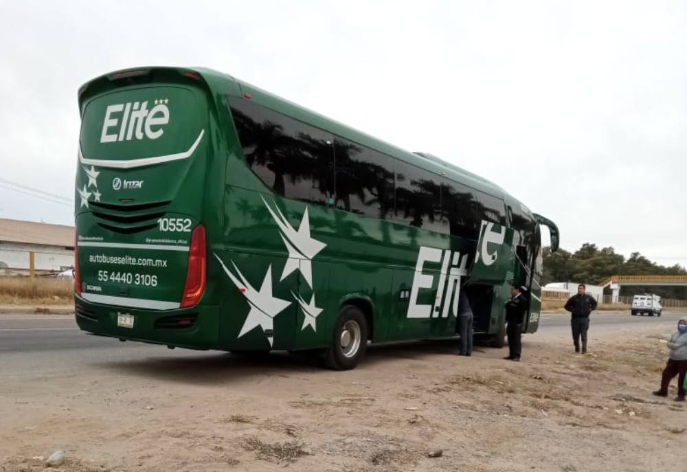 Muere pasajero cuando viajaba de Guanajuato a Tijuana en un camión sobre la México 15 en Guasave