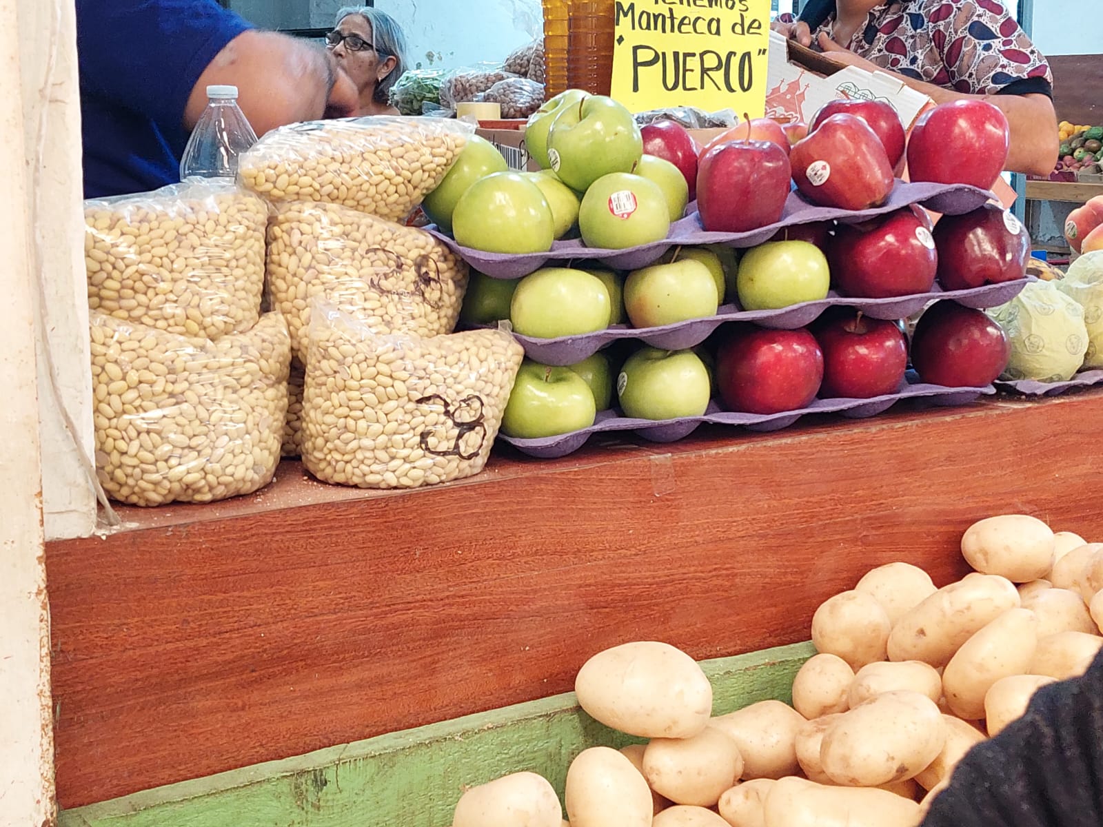 Se cae también el precio del frijol al consumidor final; de 45 a 28 pesos el kilo en los mercados