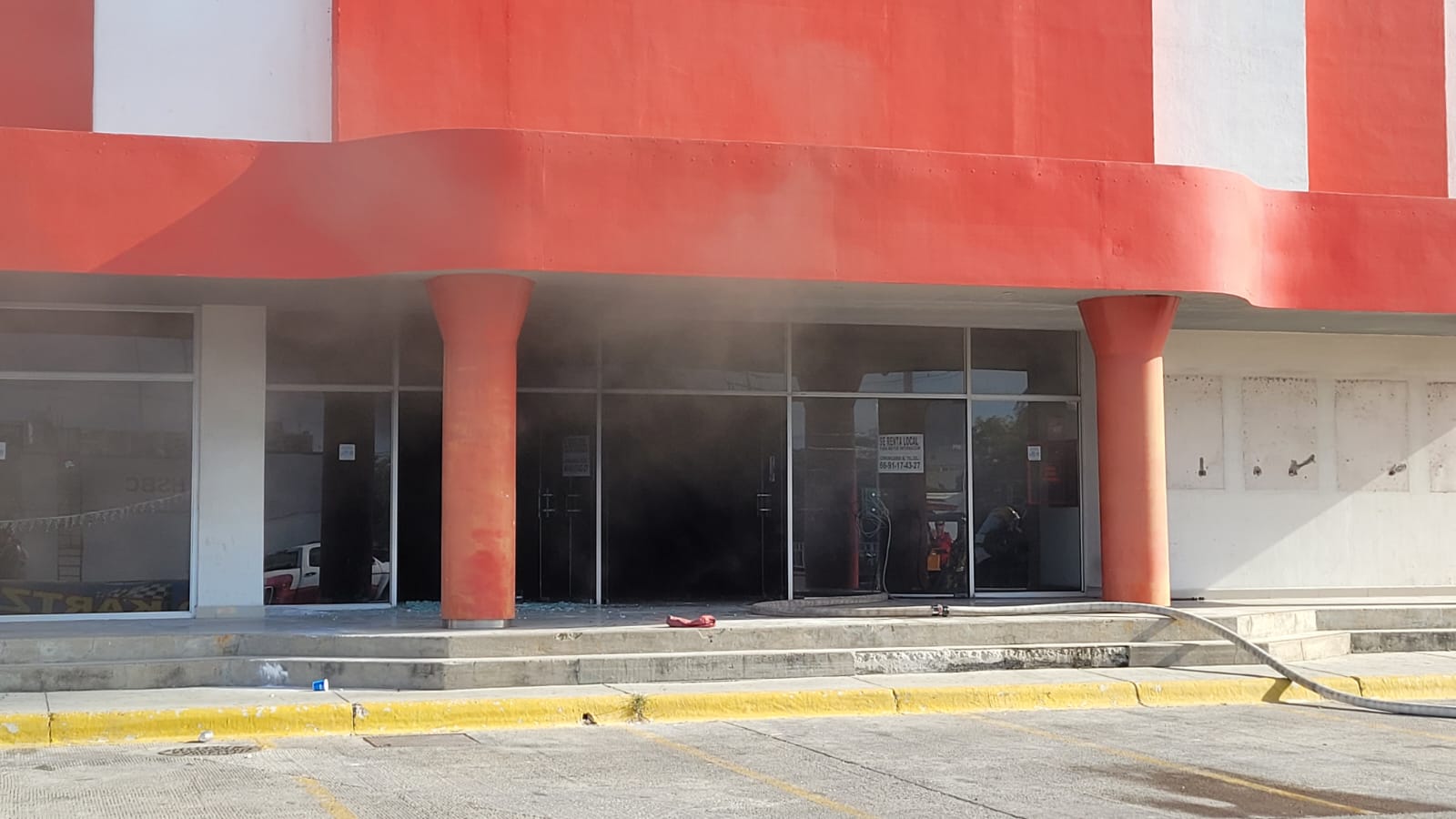 Se registra incendio en el interior de un cine en Mazatlán