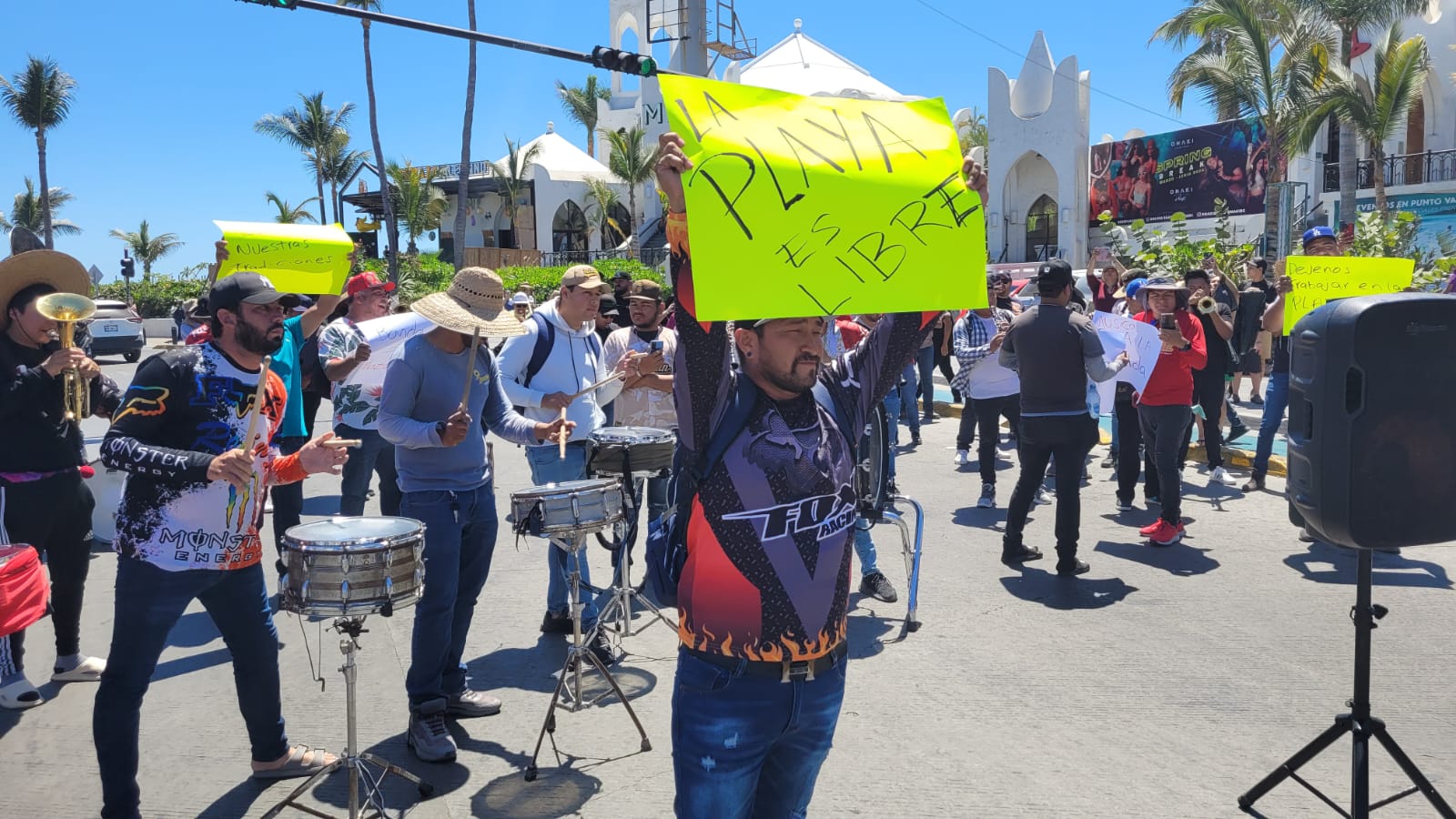 Alcalde de Mazatlán dice que la protesta de músicos en la Zona Dorada ‘no tiene razón de ser’