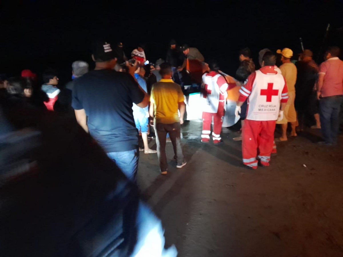 Accidente tipo volcadura deja a dos personas lesionadas en la Isla Altamura, en Angostura