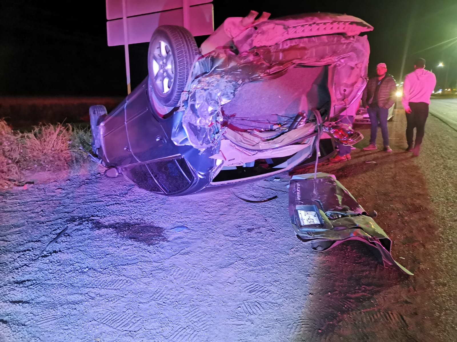 Accidente múltiple sobre la México 15 en Ahome, deja una persona lesionada y daños materiales