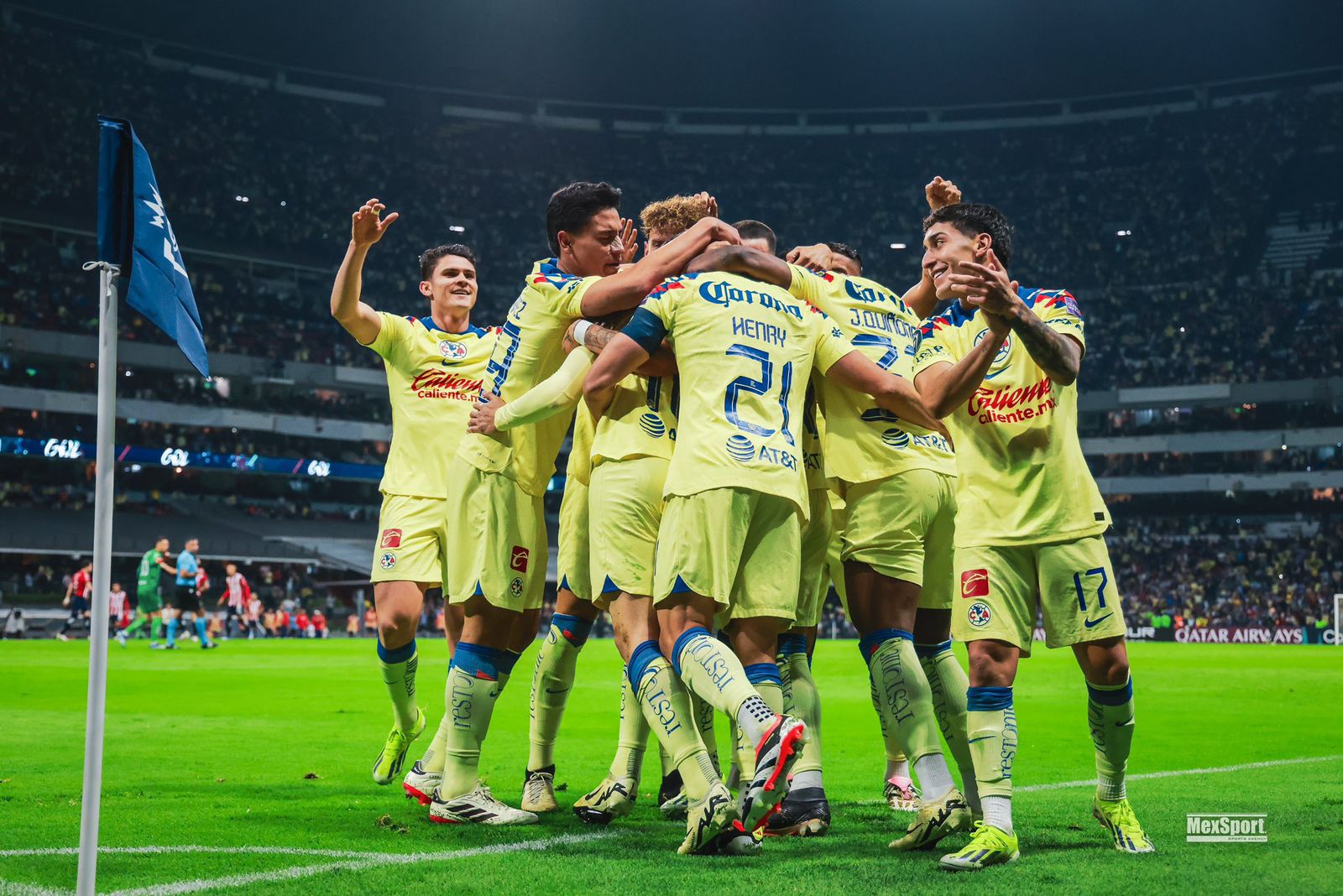 El América sufre en el Clásico Nacional pero avanza a cuartos de final en la Concachampions