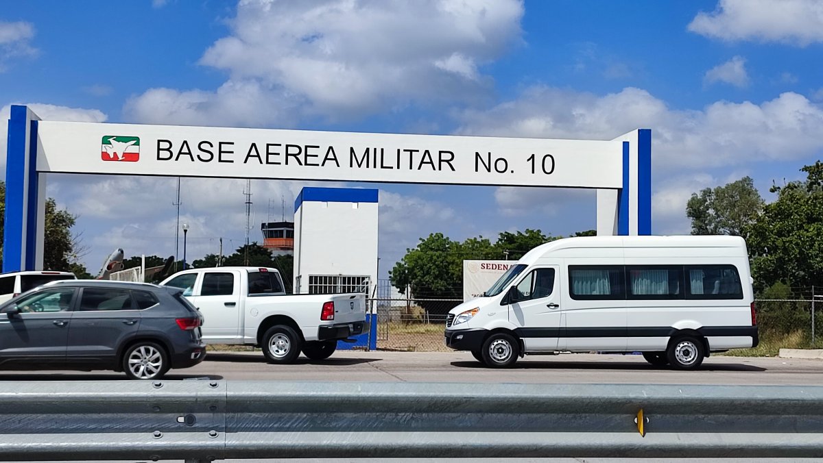 Llega la avanzada de AMLO a Culiacán, se trasladará del Aeropuerto al nuevo Hospital General