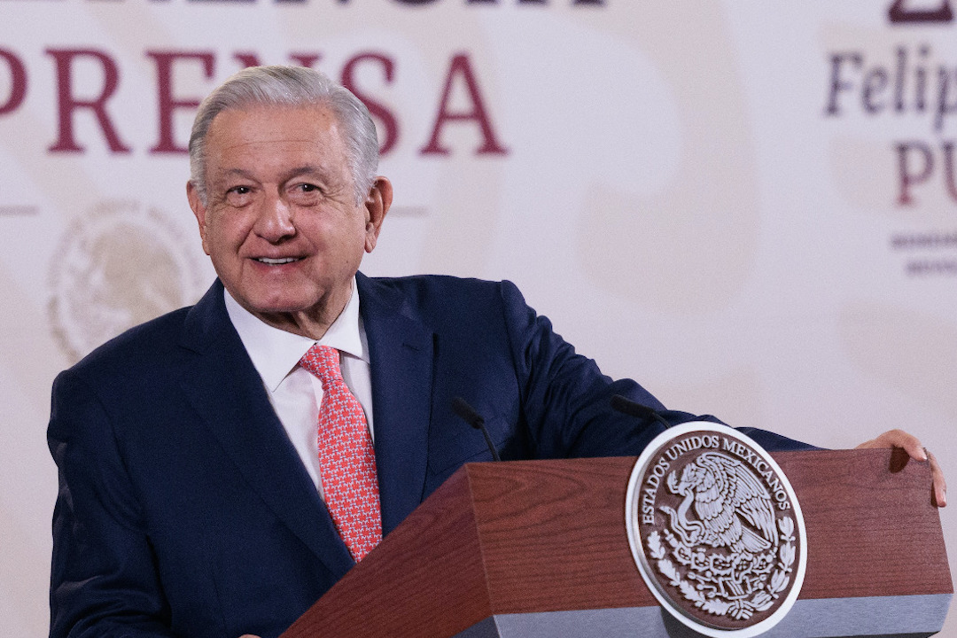 Evita AMLO entrar en polémica con la Iglesia Católica, ¿está de acuerdo con la postura del Episcopado?