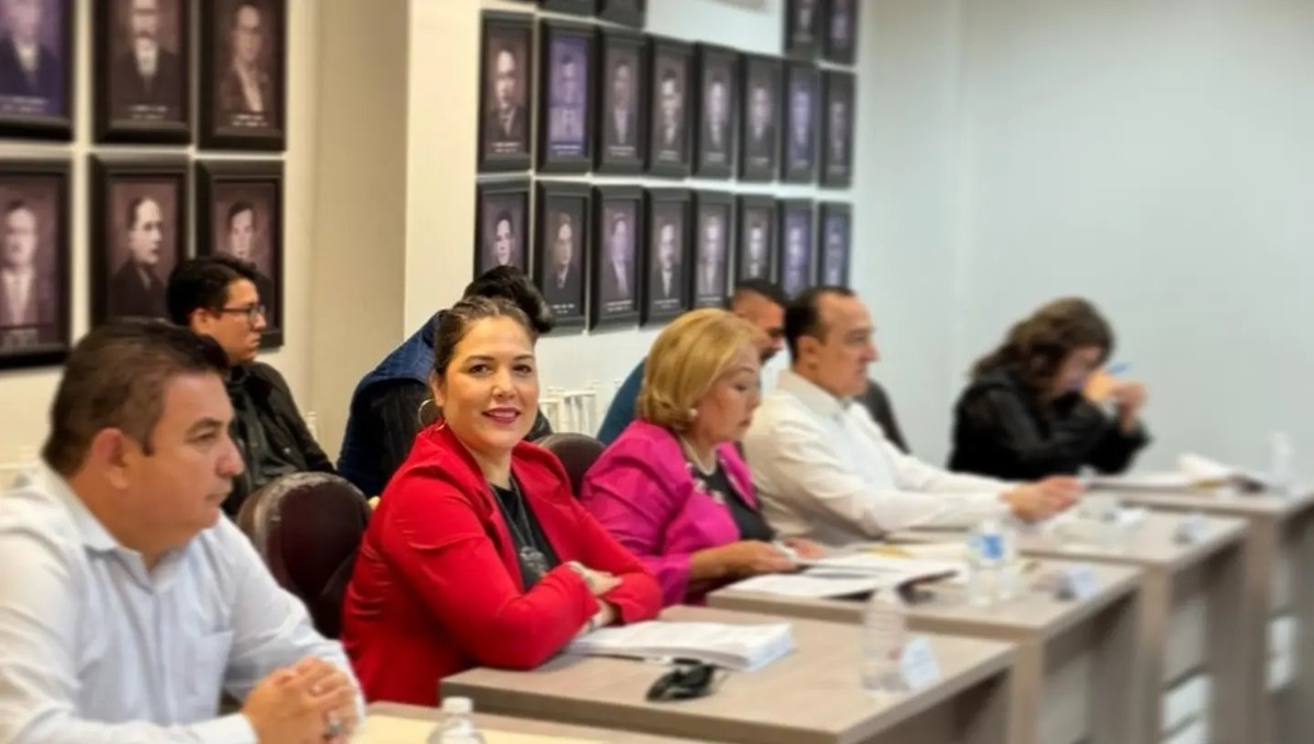 Angelina Valenzuela deja futuro político en manos de Morena; propone a su esposo como suplente