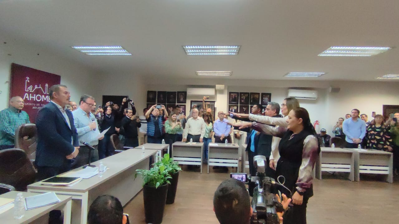 Asumen cargo la nueva síndica procuradora y suplentes las regidurías en el Cabildo de Ahome