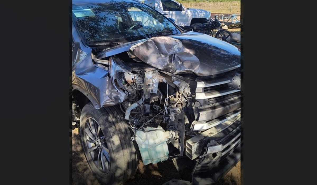 Dos conductores chocan de frente sobre la carretera Escuinapa-Teacapán