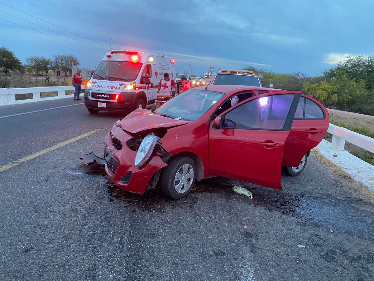 Choque por alcance deja a un lesionado y cuantiosos daños materiales en Salvador Alvarado