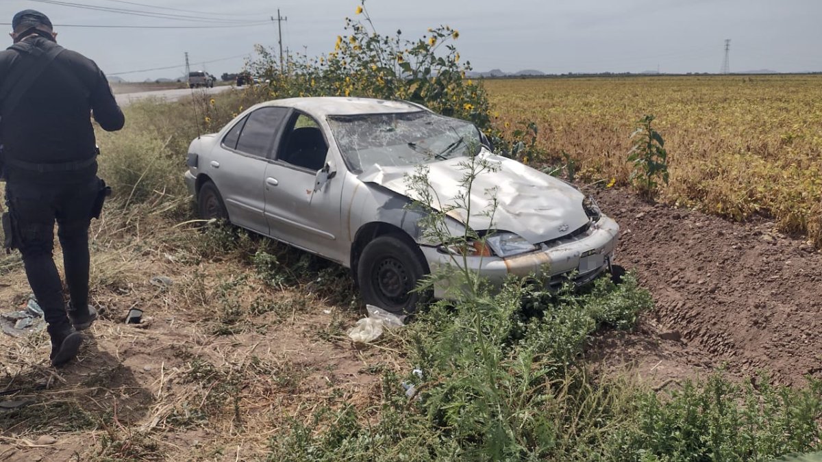 Tres hombres lesionados en un choque registrado por la carretera a Bachoco, en Guasave