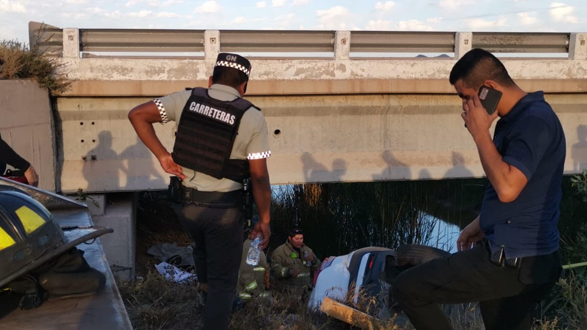 Tragedia | Sube a cinco personas sin vida por accidente sobre la carretera México 15, en Ahome