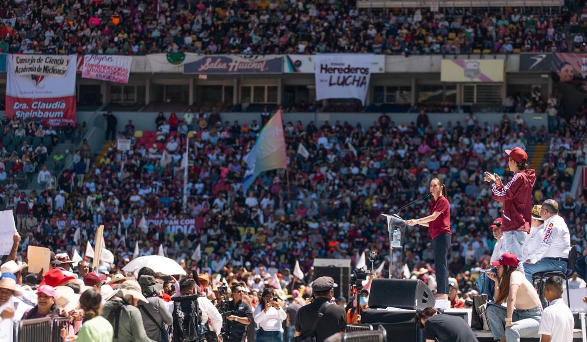 Claudia Sheinbaum asegura desde Michoacán que con educación para jóvenes cimentará el futuro de México