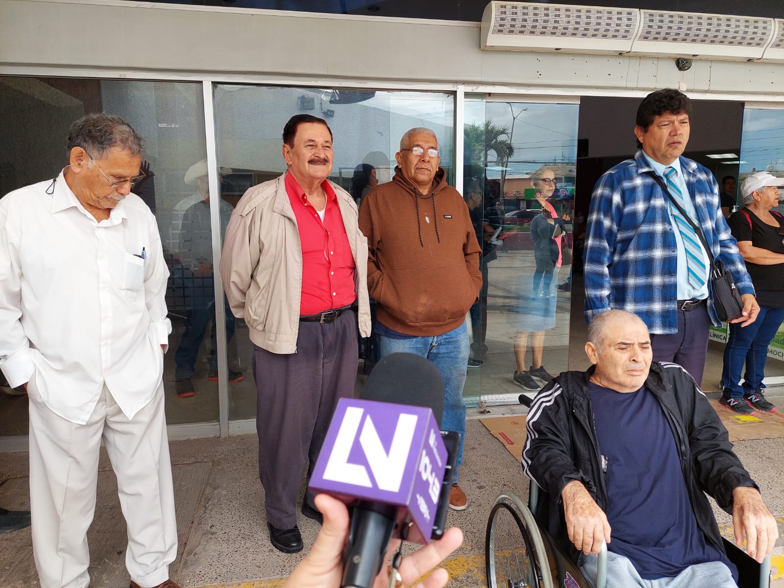‘El ISSSTE de mal en peor’, denuncian derechohabientes en Los Mochis