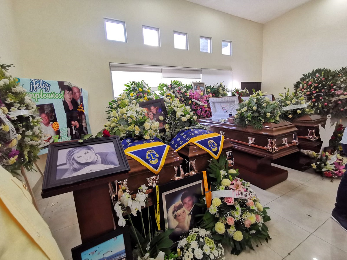 Con 6 rugidos Club de Leones de Los Mochis, despide a los 5 fallecidos de accidente en la México 15