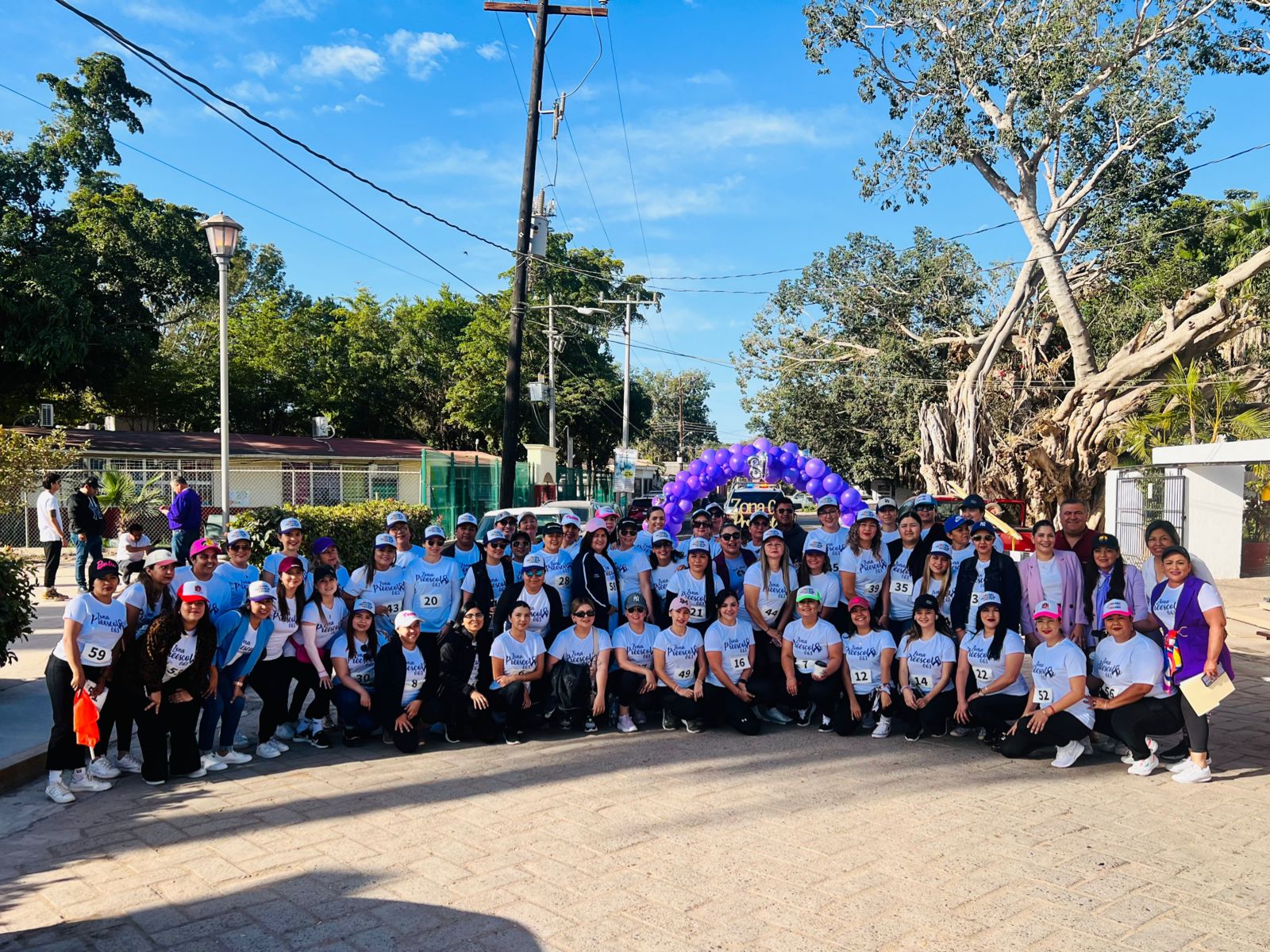 En el marco del Día Internacional de la Mujer, educadoras de la zona escolar 063 en Ahome realizan convivencia deportiva