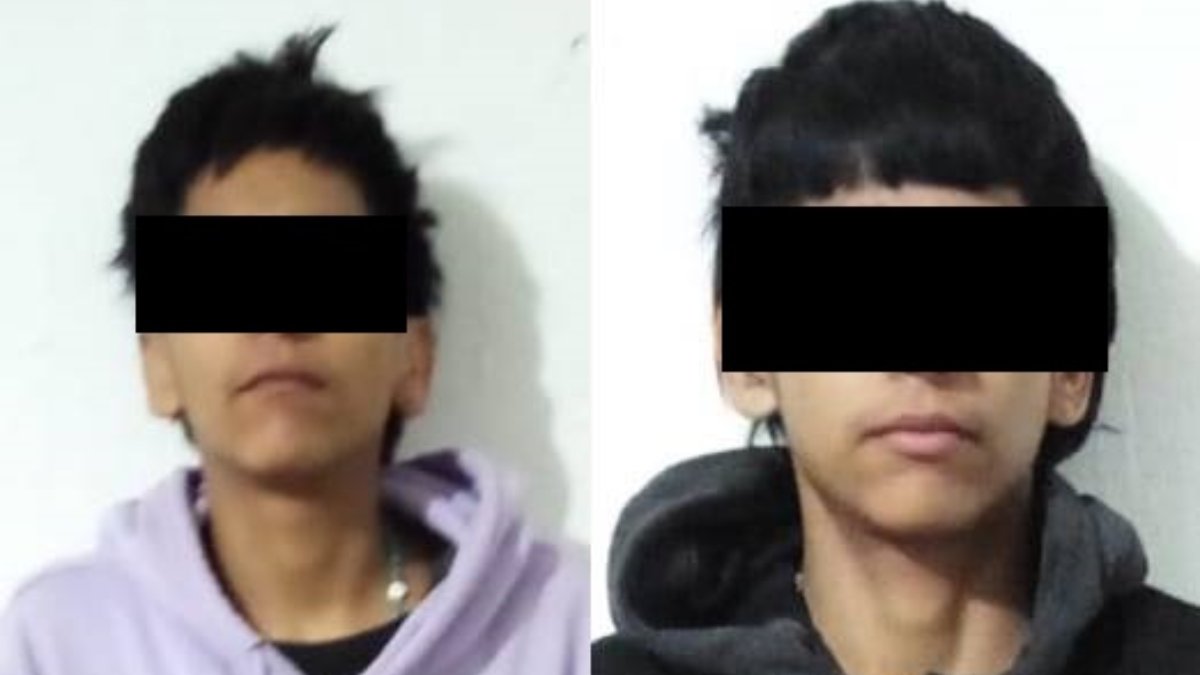 Policías de Ahome detienen a dos jóvenes que viajaban en una motocicleta con reporte de robo