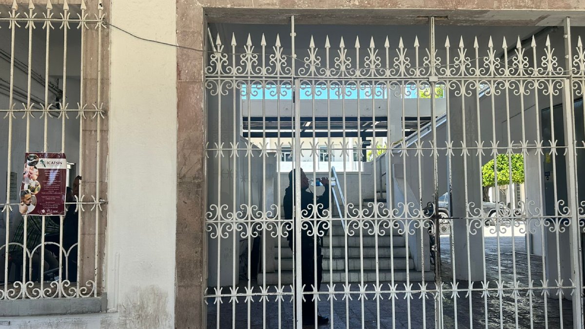A puerta cerrada se reúnen músicos y alcalde de Mazatlán, tras zafarrancho