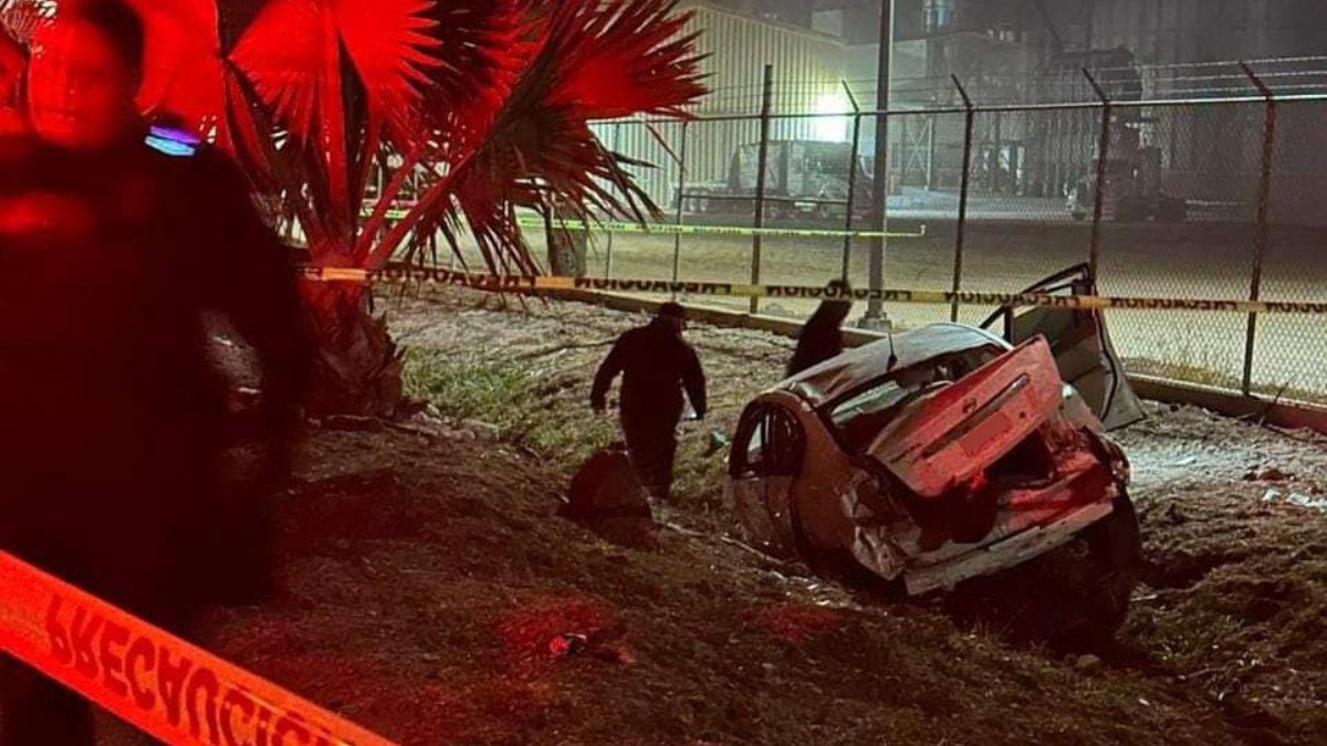 Joven mujer pierda la vida en accidente por alcance en Angostura