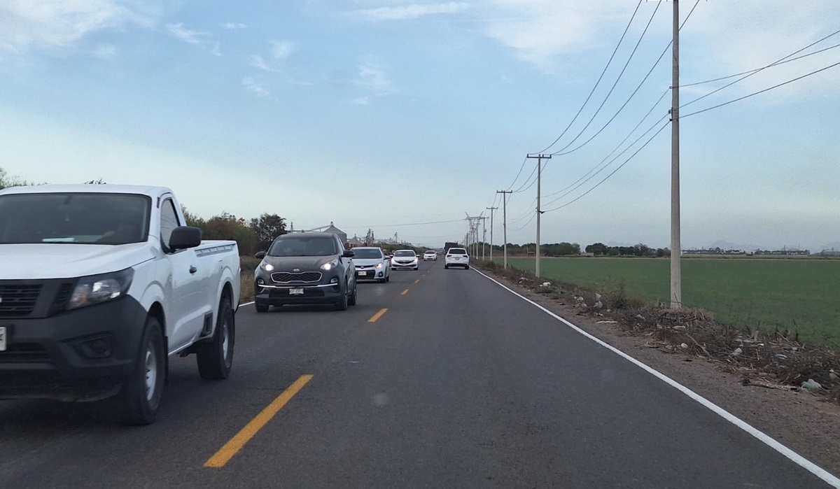 Tras la muerte de siete personas, colocan reductores de velocidad y pintan carretera en Ahome
