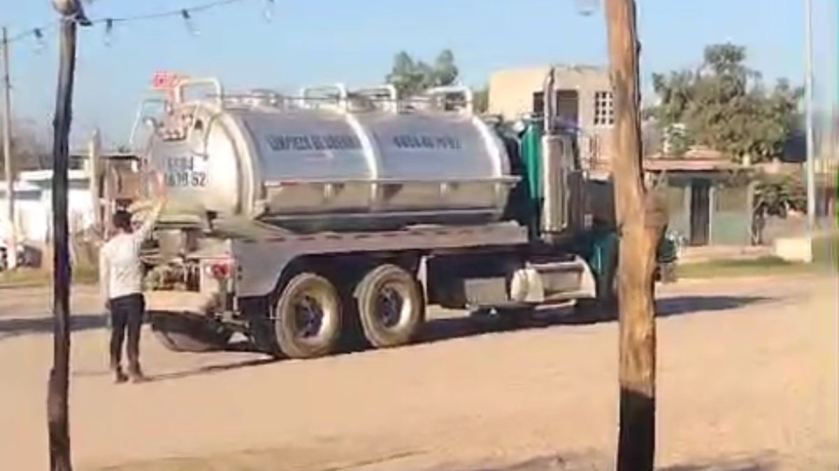 Jumapam le declara la guerra a pipas que vierten desechos en el drenaje de Mazatlán