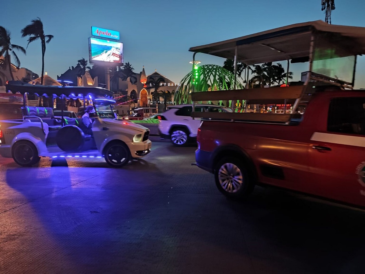 Les dan sobreaviso a transportistas de Mazatlán que pasen el límite del volumen en Semana Santa