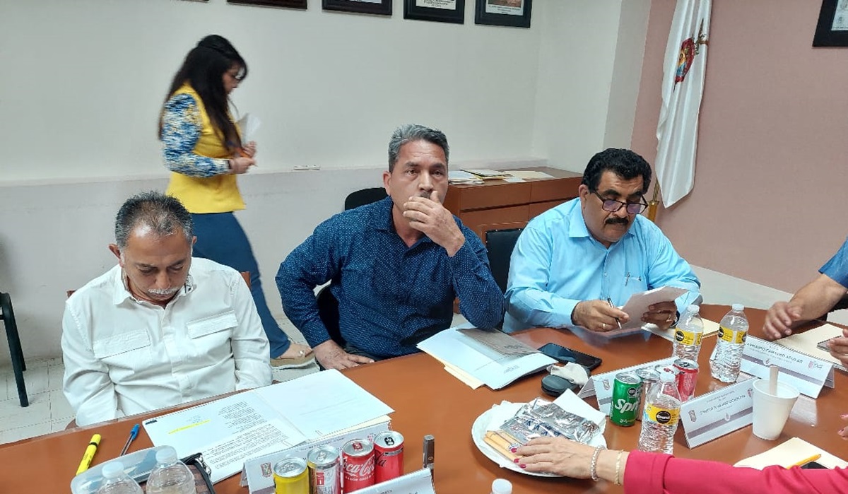 Regidor exhibe al asesor jurídico de Salvador Alvarado por ser también representante de Morena ante el INE