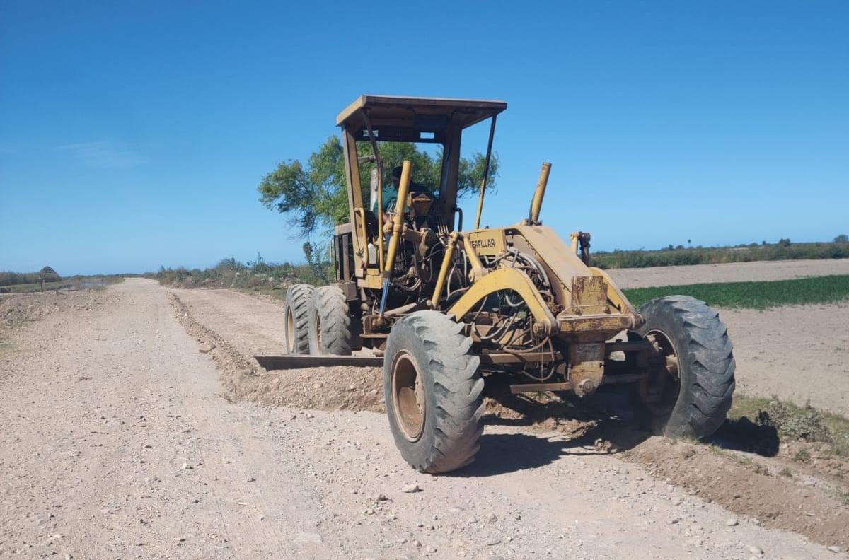 Emprenden módulos de riego rehabilitación de caminos en predios agrícolas de Ahome