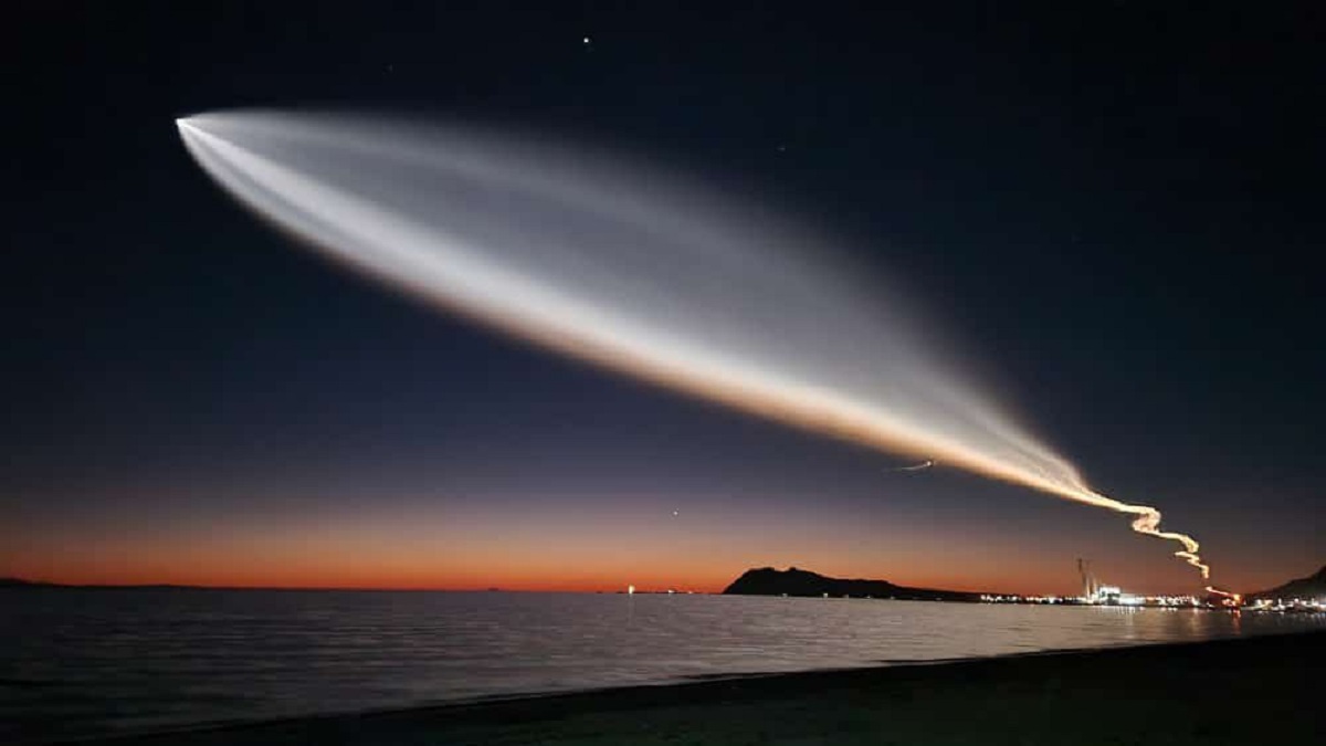 VIDEO. Satélites Starlink de Space X alumbran el cielo