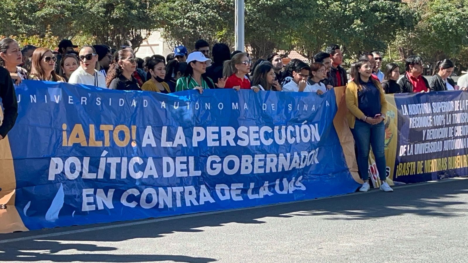Por segunda vez en Guasave se manifiestan estudiantes y docentes de la UAS