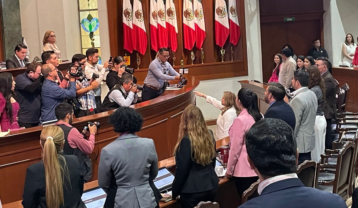 Reestructura Congreso de Sinaloa 25 comisiones permanentes