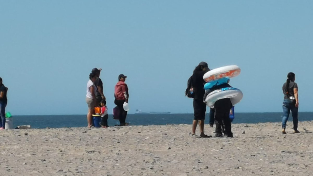 De Jalisco, Tijuana y Guasave, empiezan a llegar vacacionistas a la playa del Maviri
