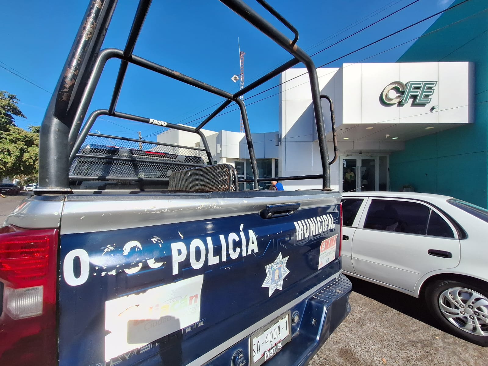Vandalizan y roban en cajeros automáticos de la Comisión Federal de Electricidad en Culiacán