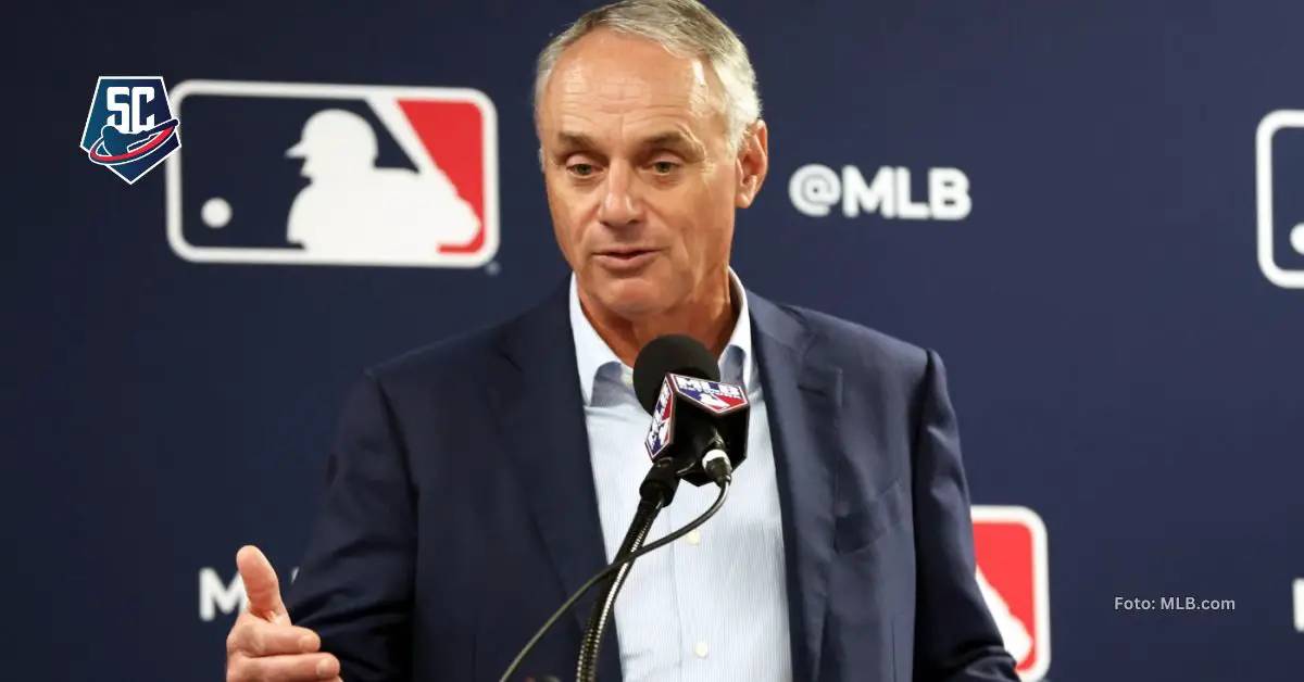 El comisionado del beisbol en Grandes Ligas anunció las nuevas reglas antipleitos masivos
