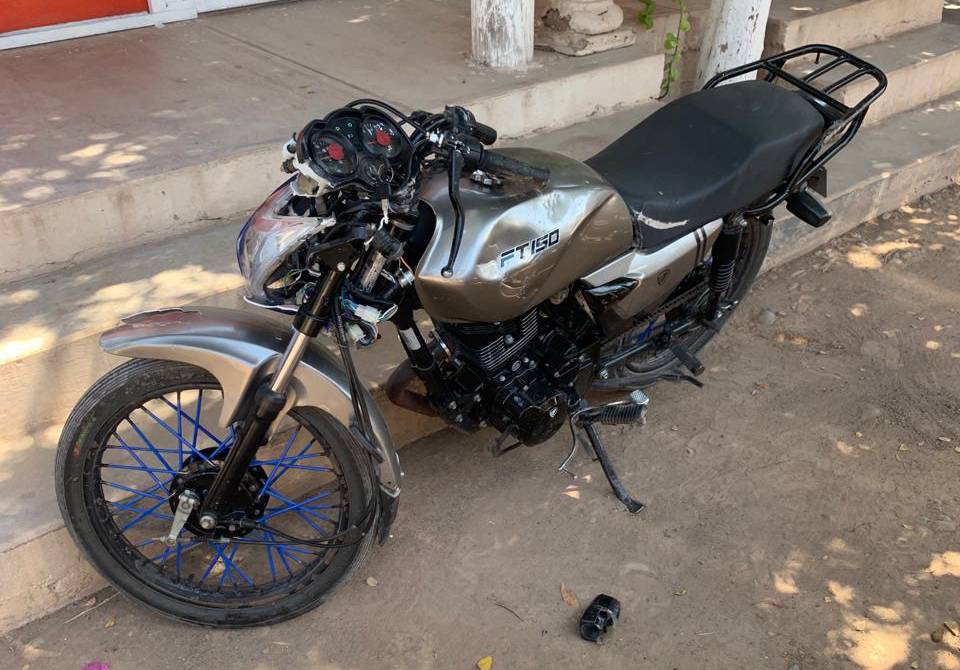 José Alejandro fue atropellado por una pick up que no le cedió el paso, en Guasave