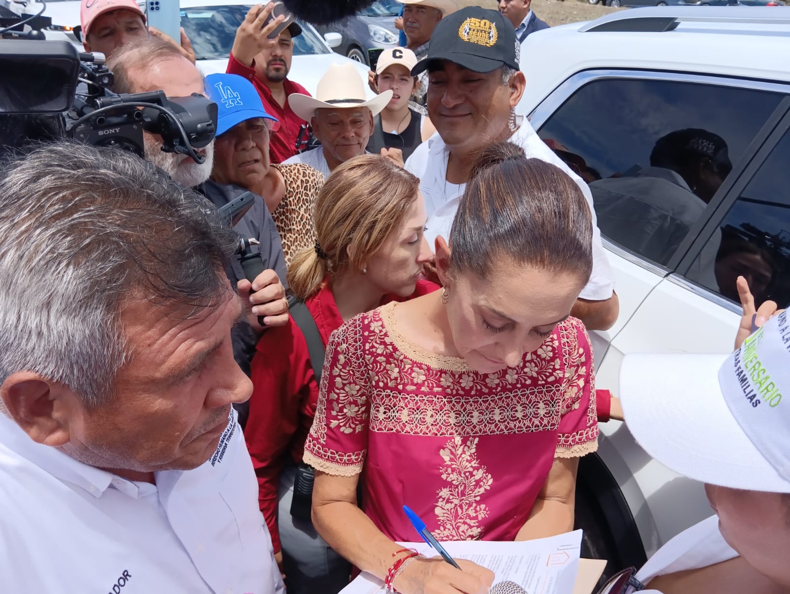 “Es obligación del gobierno dar todas las facilidades al pueblo”; se compromete Sheinbaum a atender tema de los “Sin Casa”